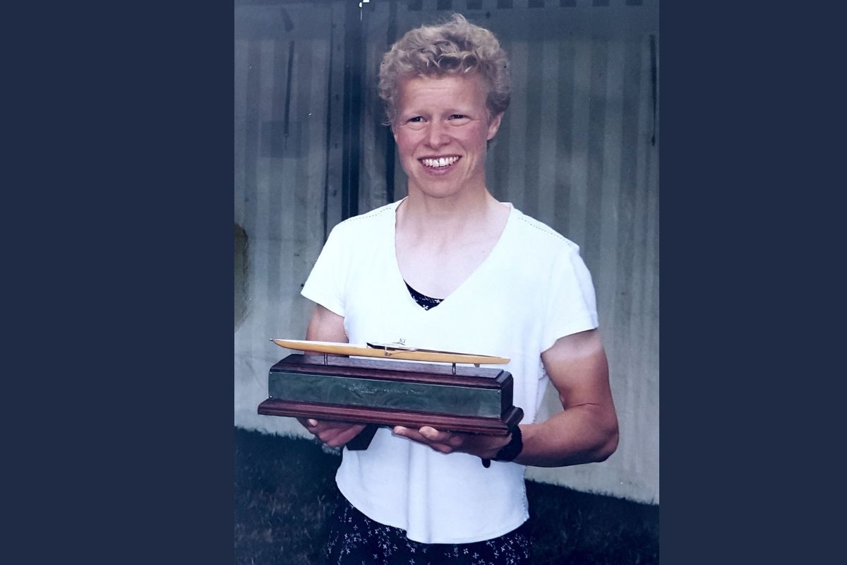 sculler with trophy