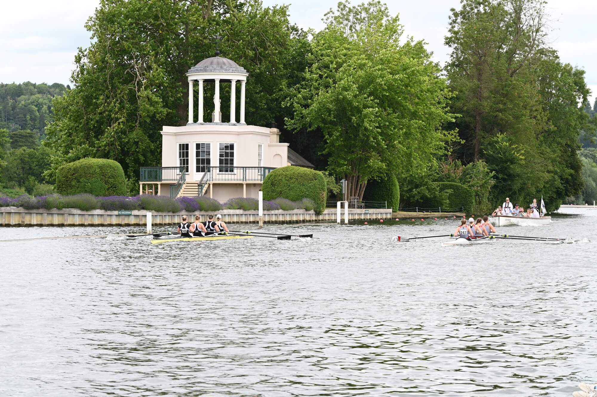 Women's eight racing