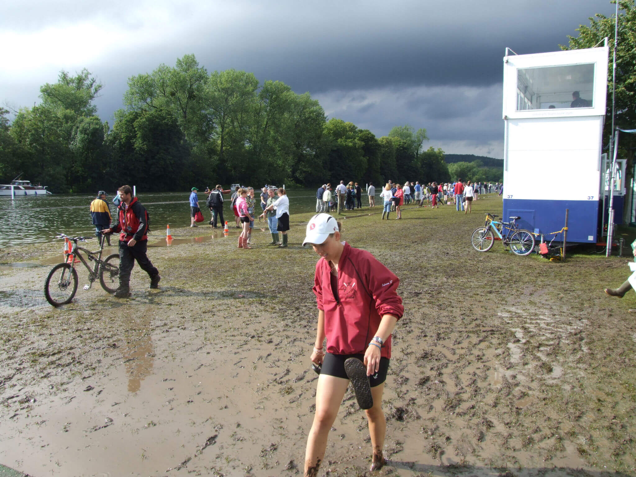 Muddy conditions at HWR in 2007