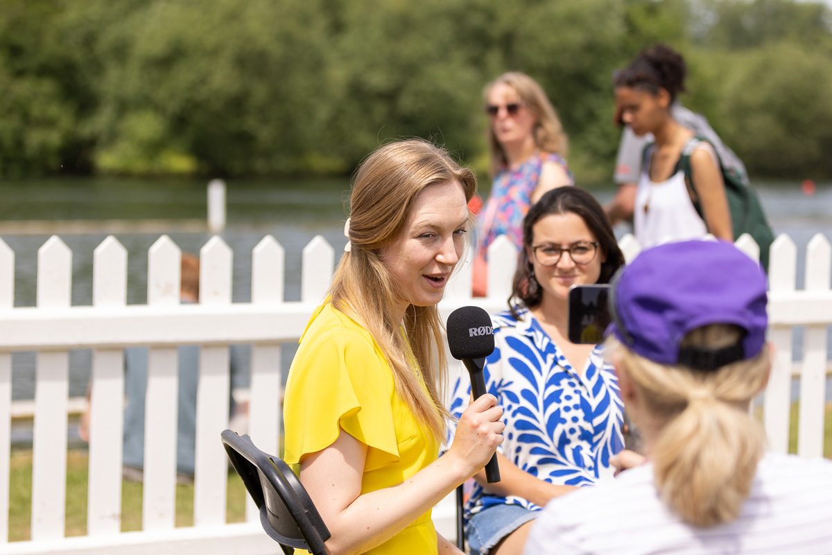 Journalist conducting media interview at HWR